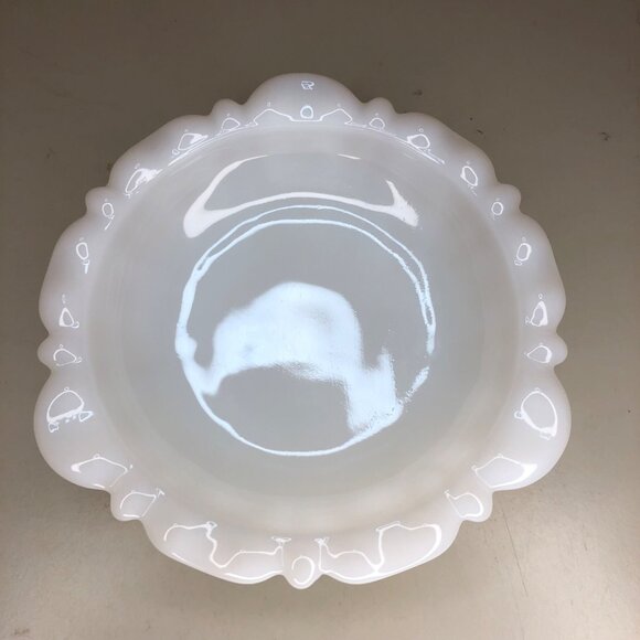 2 Anchor Hocking Milk Glass Trinket or Candy Dishes 5.5" - Picture 2 of 6